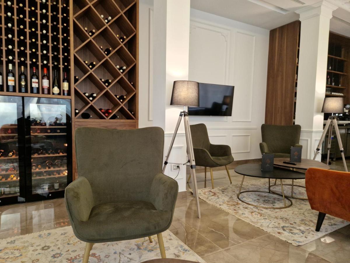 H41 Luxury Suites Belgrado Buitenkant foto
