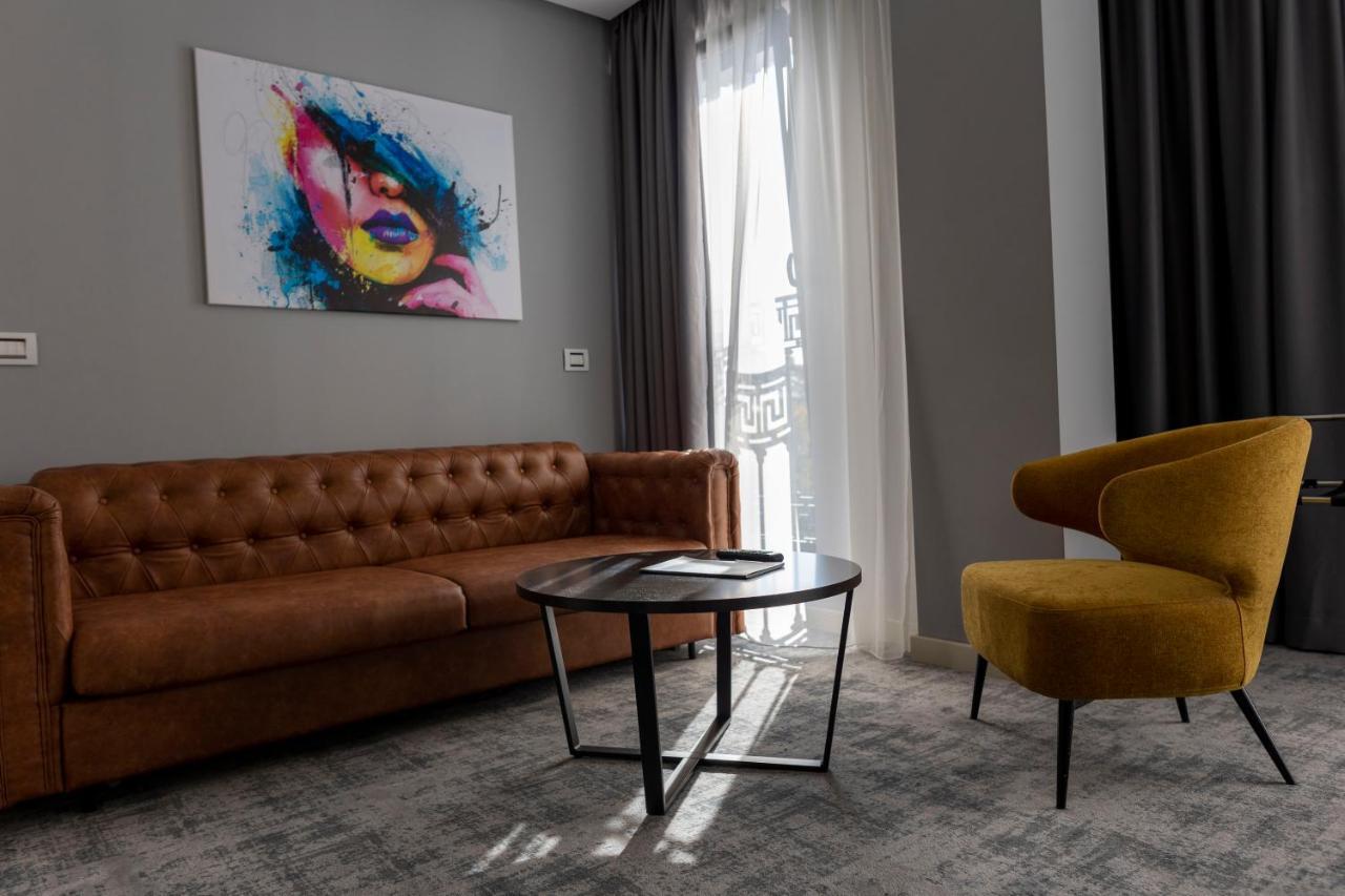 H41 Luxury Suites Belgrado Buitenkant foto