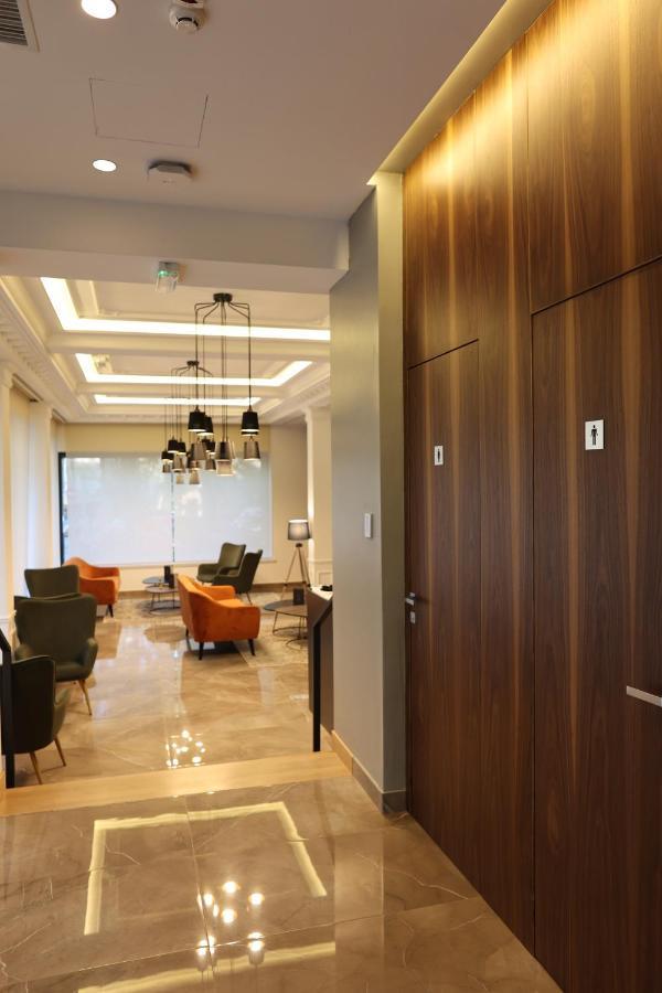 H41 Luxury Suites Belgrado Buitenkant foto