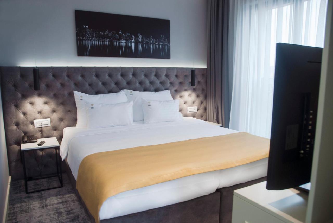 H41 Luxury Suites Belgrado Buitenkant foto