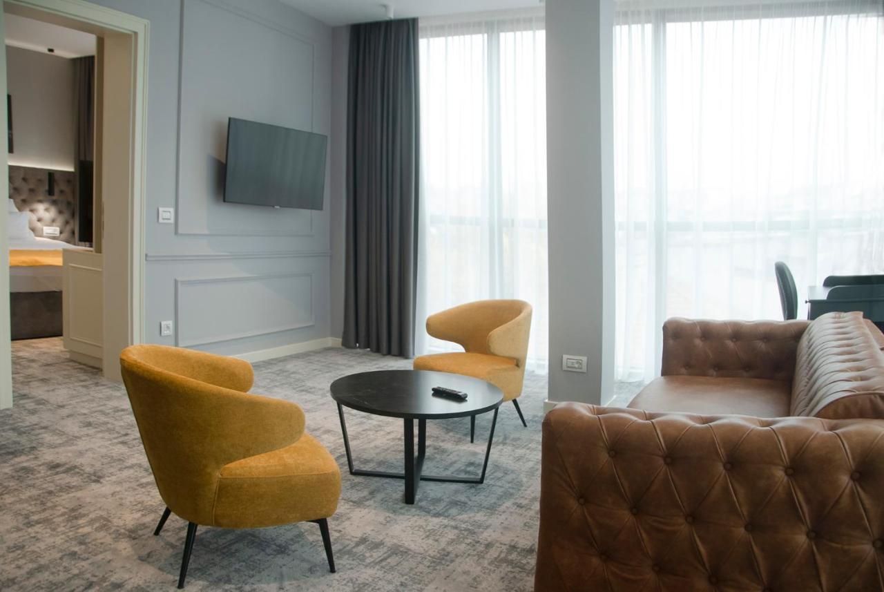 H41 Luxury Suites Belgrado Buitenkant foto