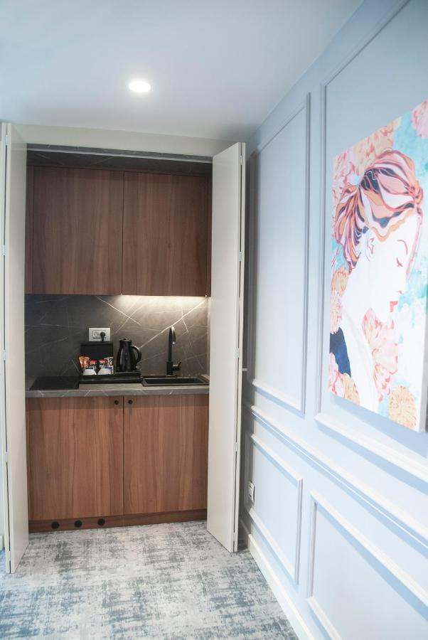 H41 Luxury Suites Belgrado Buitenkant foto