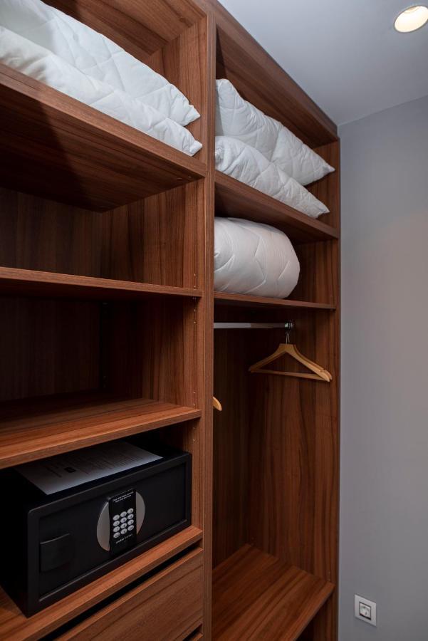 H41 Luxury Suites Belgrado Buitenkant foto