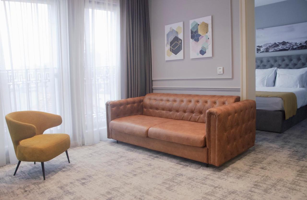 H41 Luxury Suites Belgrado Buitenkant foto