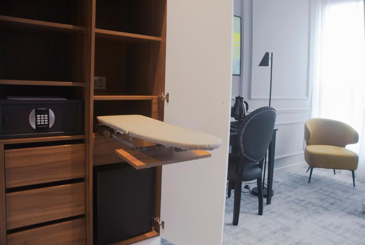 H41 Luxury Suites Belgrado Buitenkant foto