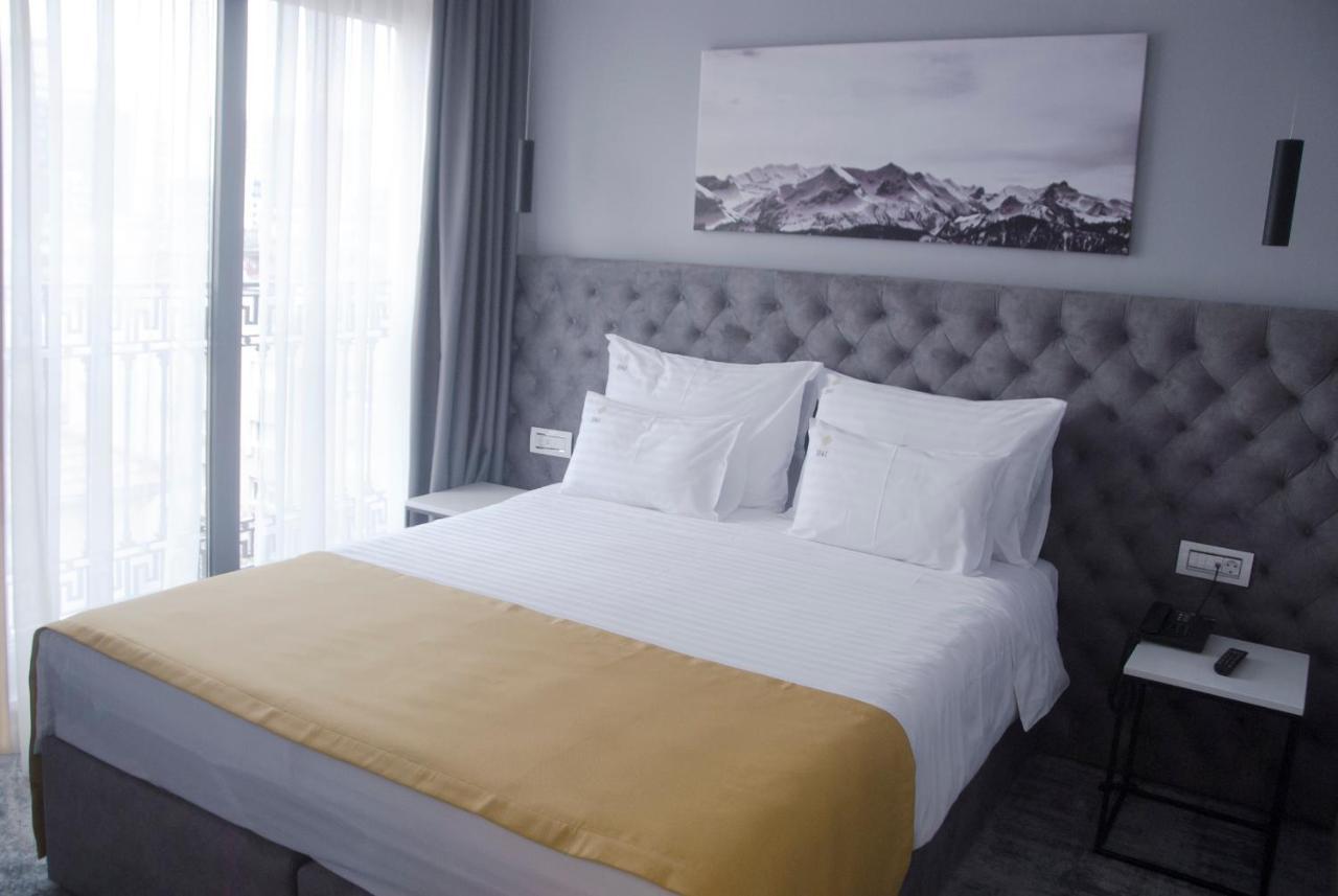 H41 Luxury Suites Belgrado Buitenkant foto