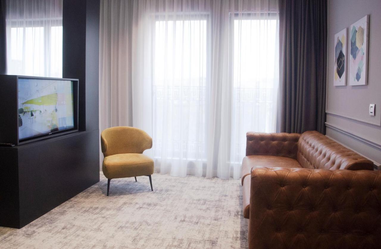 H41 Luxury Suites Belgrado Buitenkant foto