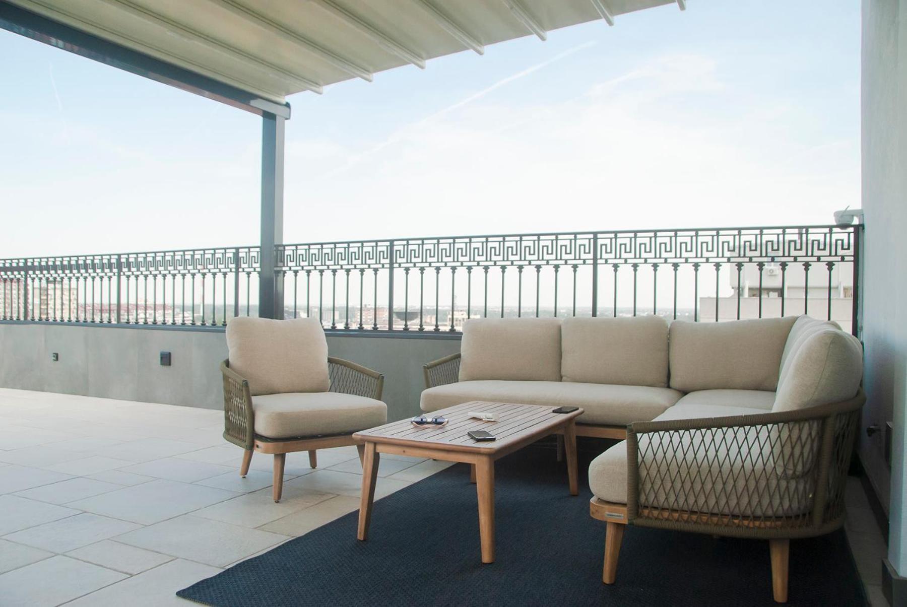H41 Luxury Suites Belgrado Buitenkant foto