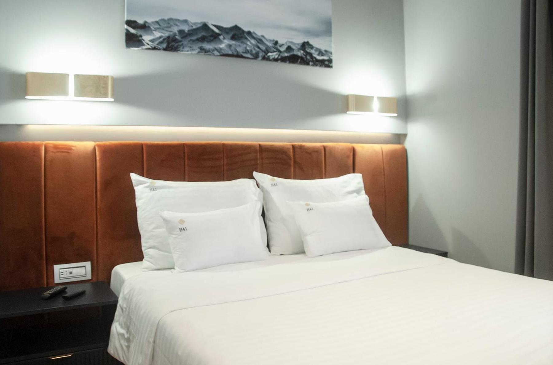 H41 Luxury Suites Belgrado Buitenkant foto