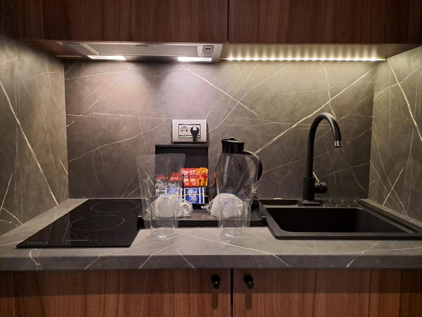 H41 Luxury Suites Belgrado Kamer foto